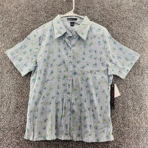 Bill Blass large blue floral NWT short sleeve button up blouse